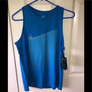 NWT Nike workout muscle tank